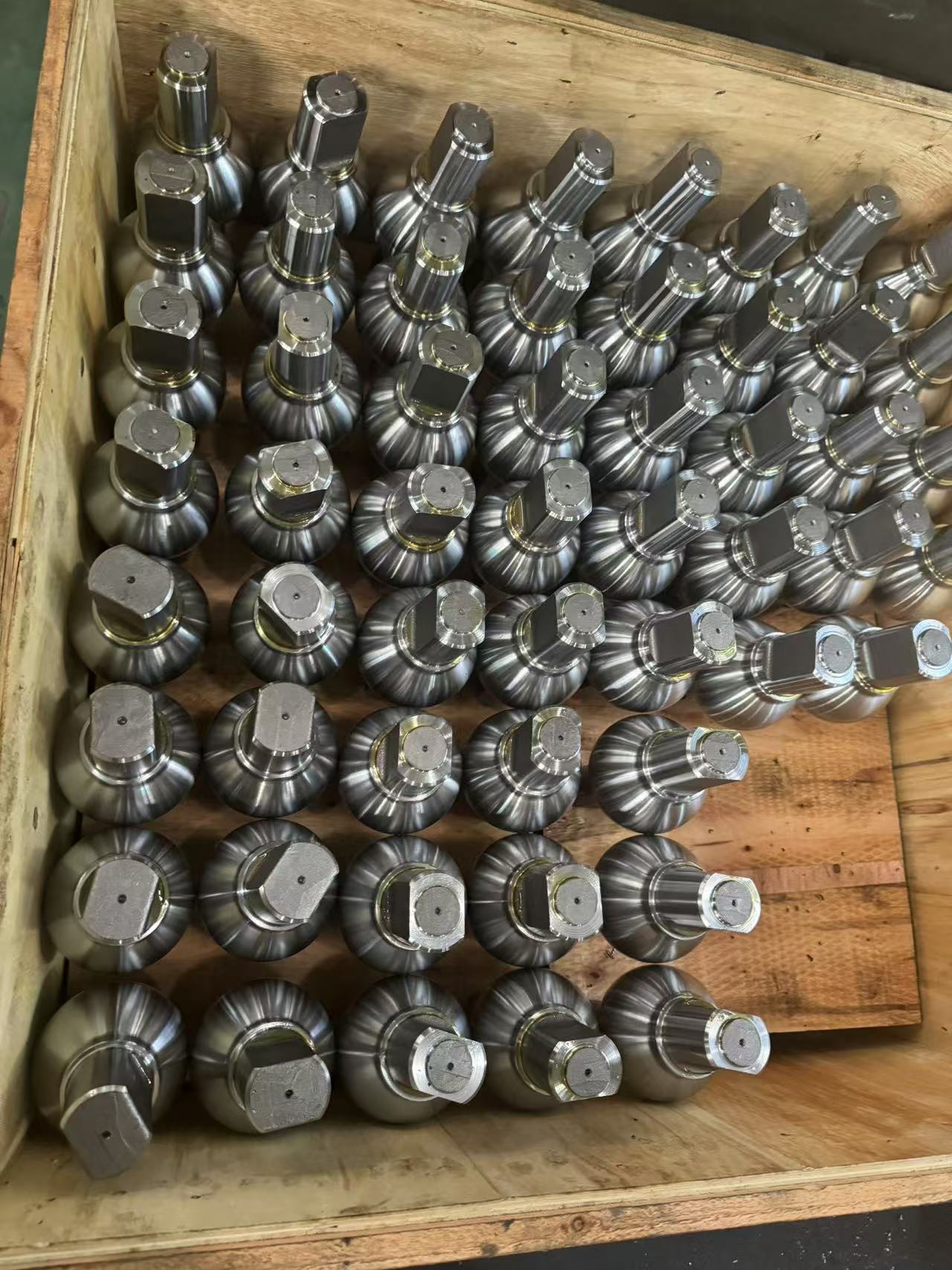 Boru stubu bağlaması üçün saxta mətbuat istilik avadanlıqlarının istifadəsi nədir?